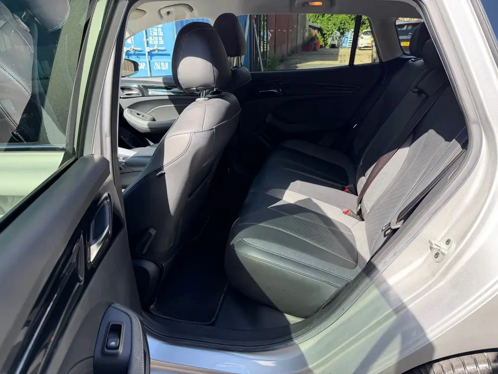 MG MG5 Long Range Luxury 61 kWh Garantie tot 2029 uit 2022, foto 12