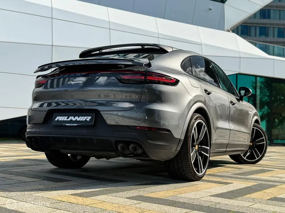 Porsche Cayenne Cayenne Coupé 3.0 E-Hybrid Pano|Sport chrono|Luchtv uit 2020, foto 2