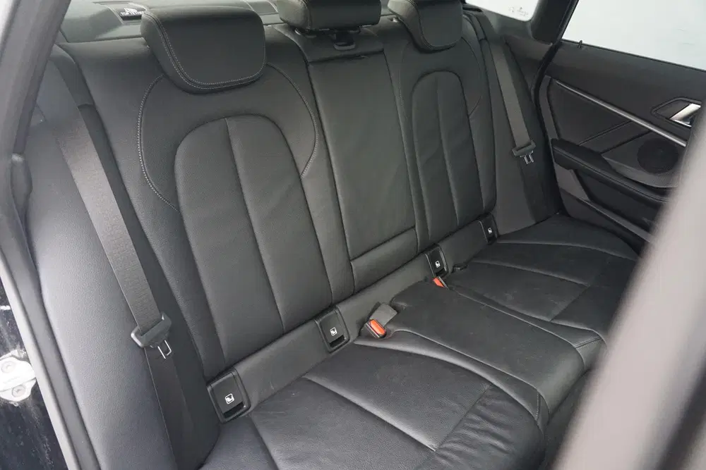 BMW 2-serie Gran Coupé 218i M Sport Pano Hifi uit 2022, foto 10
