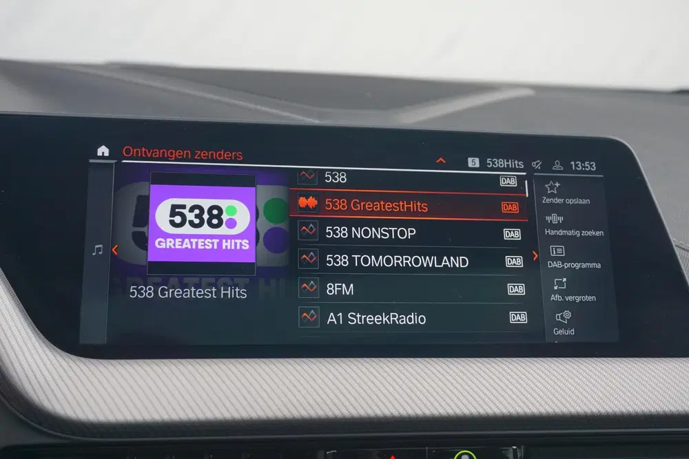 BMW 2-serie Gran Coupé 218i M Sport Pano Hifi uit 2022, foto 19