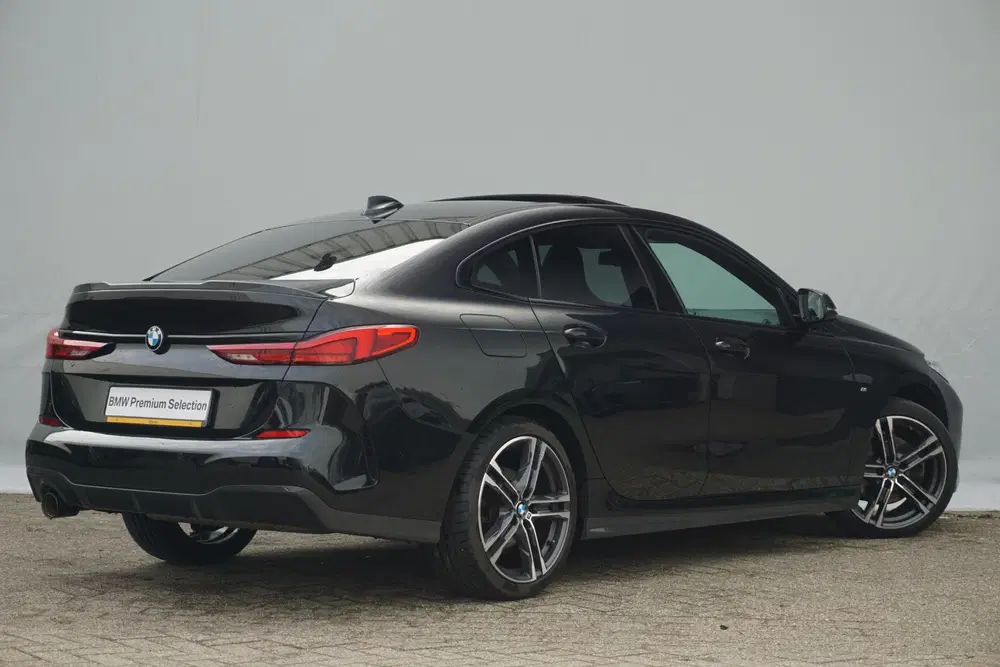 BMW 2-serie Gran Coupé 218i M Sport Pano Hifi uit 2022, foto 2