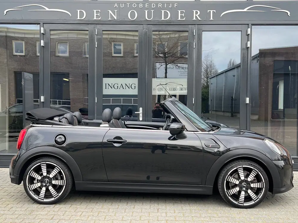 Mini Cabrio Cabrio 2.0 Cooper S Classic AUT. APPLE CAR uit 2023, foto 3