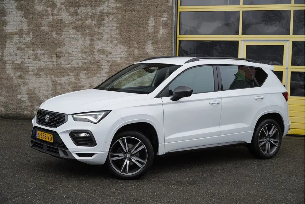 SEAT Ateca 1.0 TSI FR Business Intense BJ2022 Lmv 18" uit 2022, foto 2