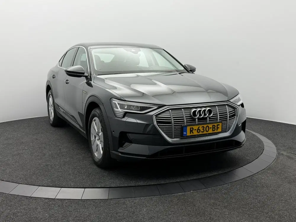 Audi e-tron 55 quattro edition 95 kWh SOH 94 uit 2022, foto 10
