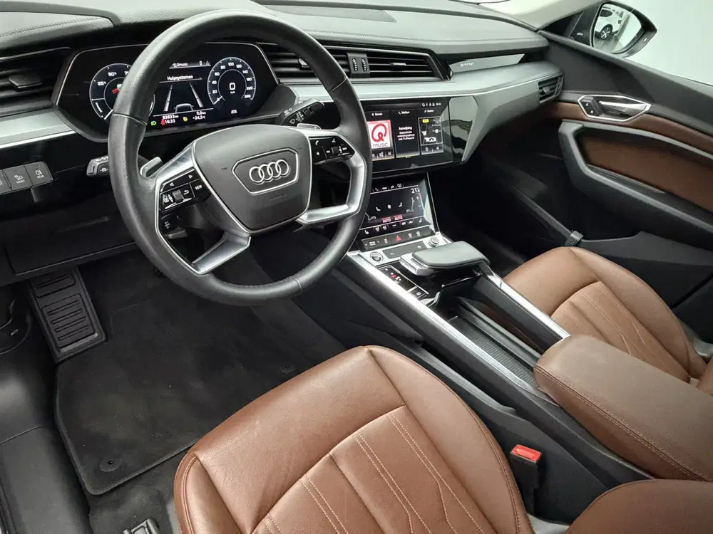 Audi e-tron 55 quattro edition 95 kWh SOH 94 uit 2022, foto 11
