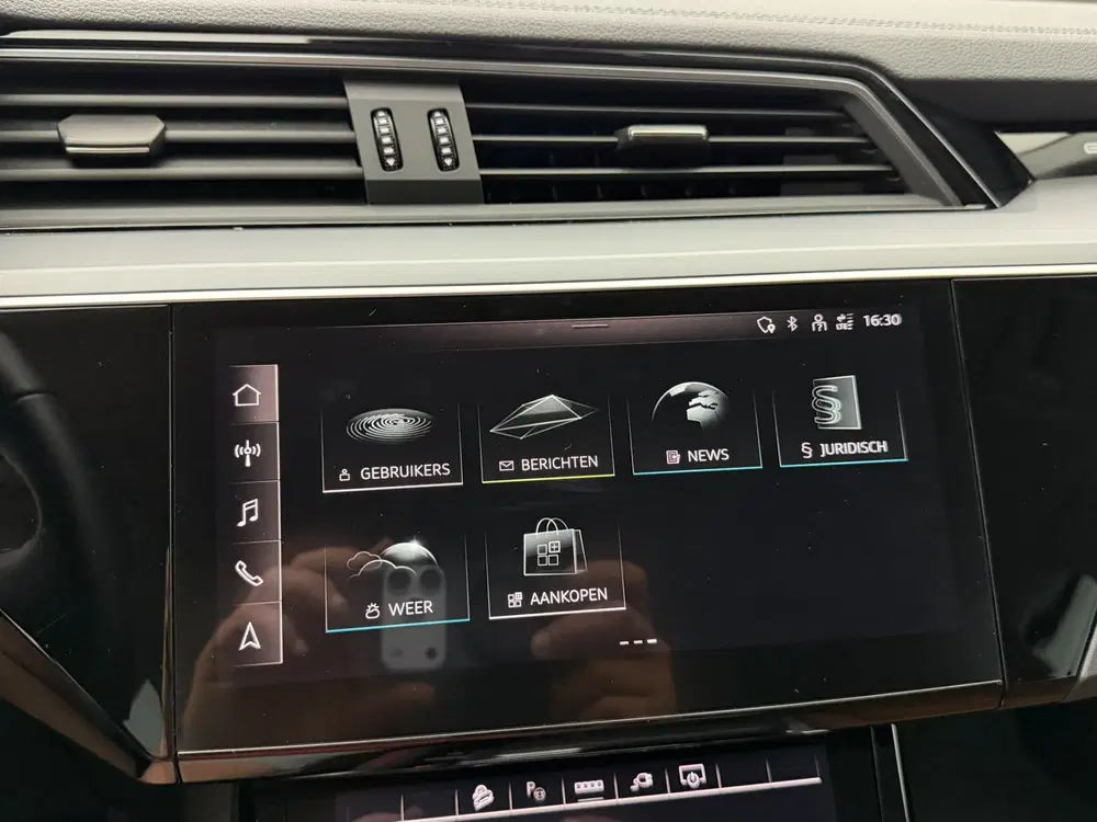 Audi e-tron 55 quattro edition 95 kWh SOH 94 uit 2022, foto 15