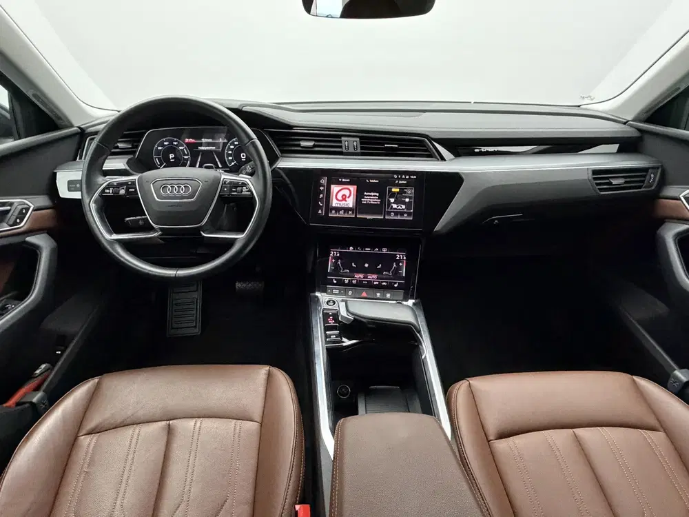 Audi e-tron 55 quattro edition 95 kWh SOH 94 uit 2022, foto 2