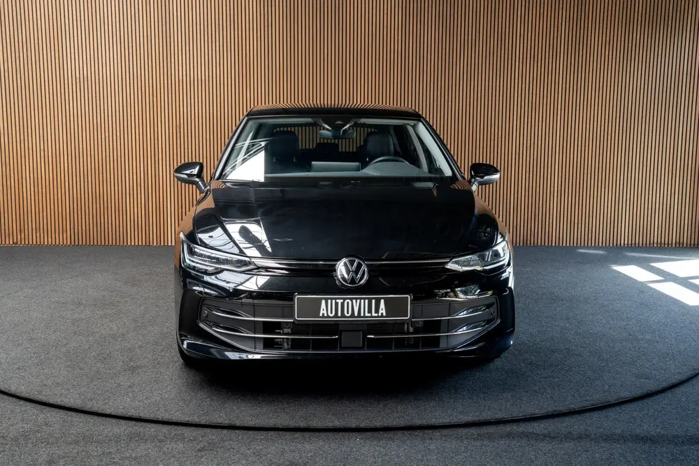 Volkswagen Golf 1.5 eTSI Leer ACC Navi Climate 3zone PDC uit 2025, foto 5