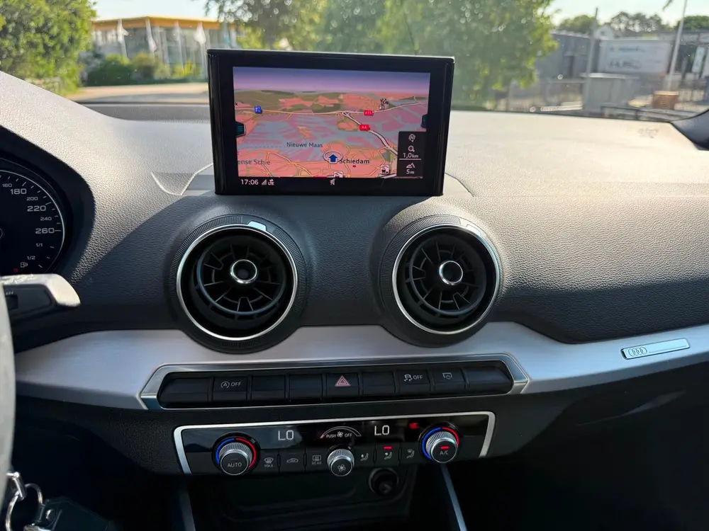 Audi Q2 30 TFSI Design_NAVI_LM-VELGEN_NETTE AUTO uit 2019, foto 12