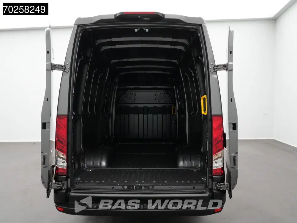 Iveco Daily BPM VRIJ 3.0L Automaat 210PK L2H2 2025-Mo uit 2024, foto 5