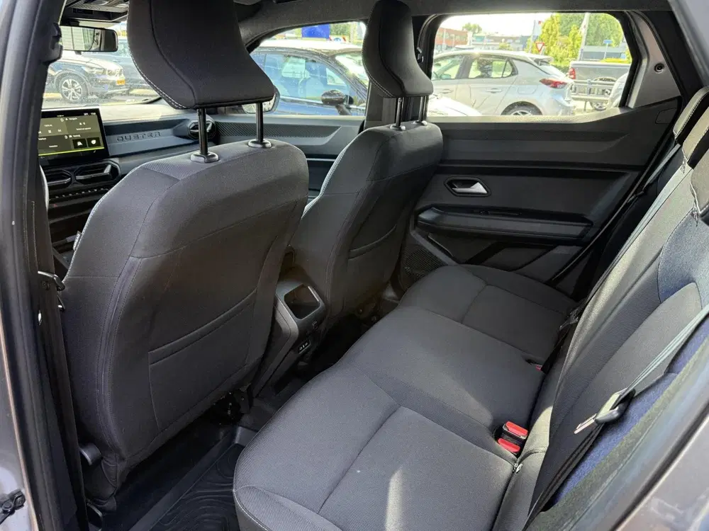 Dacia Duster 1.2 TCe 130 mild hybrid 4x4 Expression tre uit 2024, foto 6
