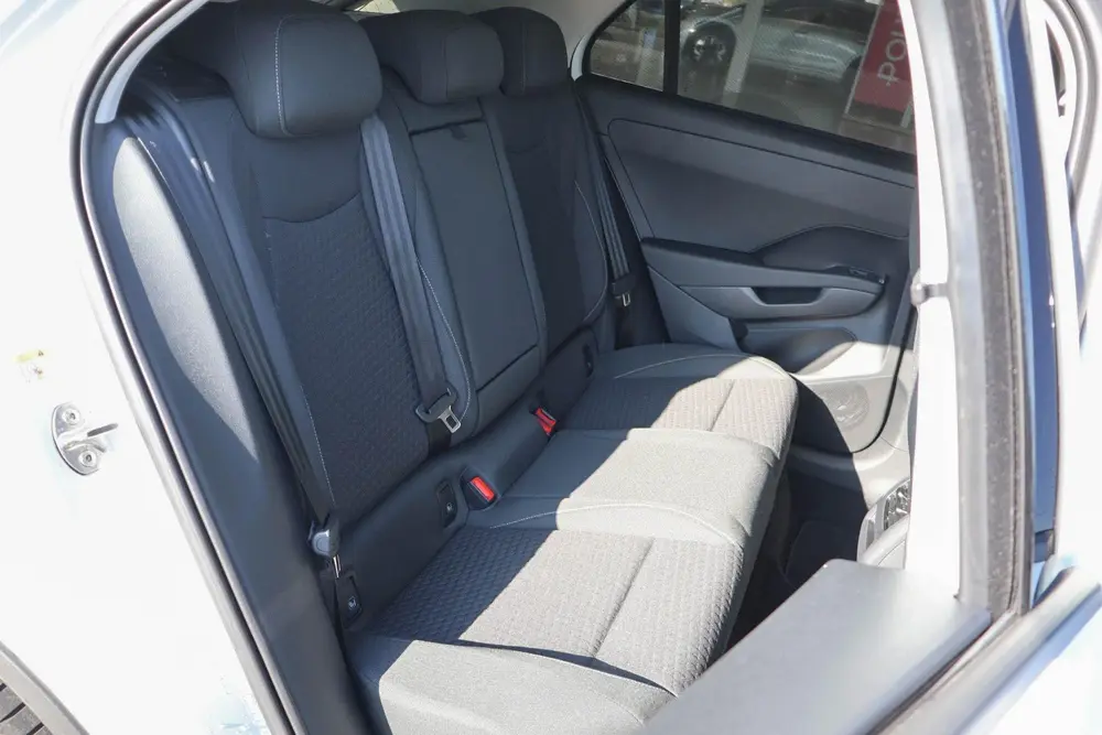 Volkswagen T-Roc 1.5 eTSI 116pk DSG Life First Edition | Sto uit 2025, foto 16