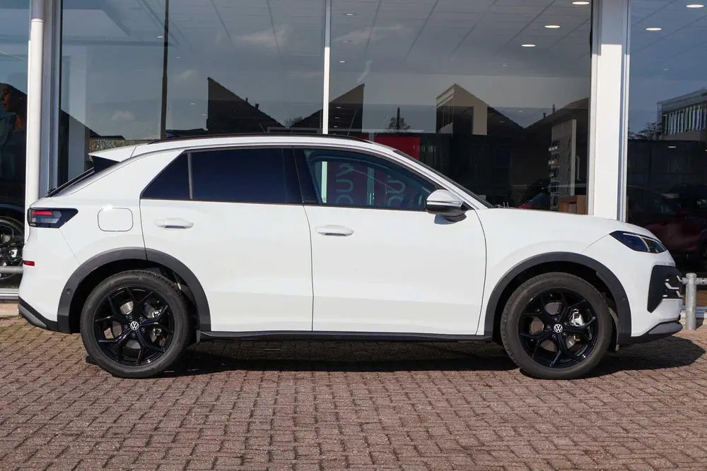 Volkswagen T-Roc 1.5 eTSI 116pk DSG Life First Edition | Sto uit 2025, foto 3