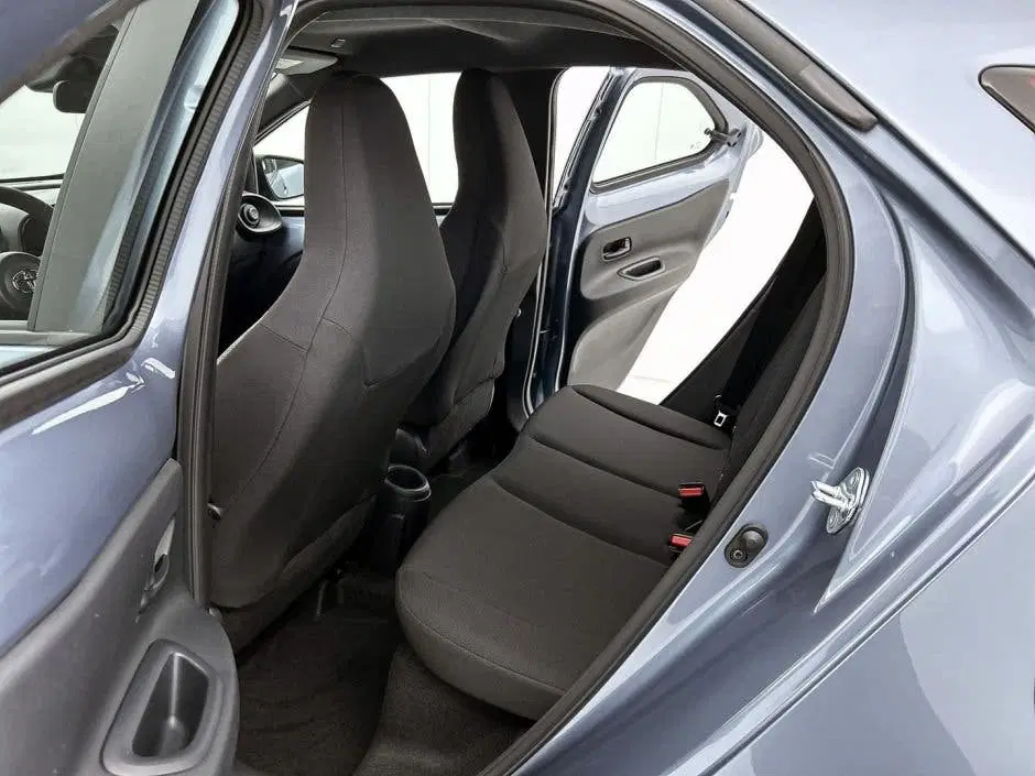 Toyota Aygo X 1.0 VVT-i MT Play DEMO uit 2025, foto 17