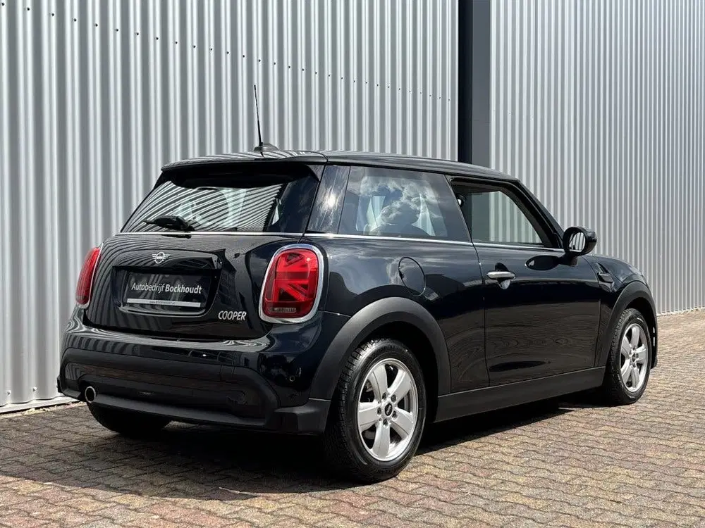Mini Cooper 1.5 136PK Cooper uit 2022, foto 13