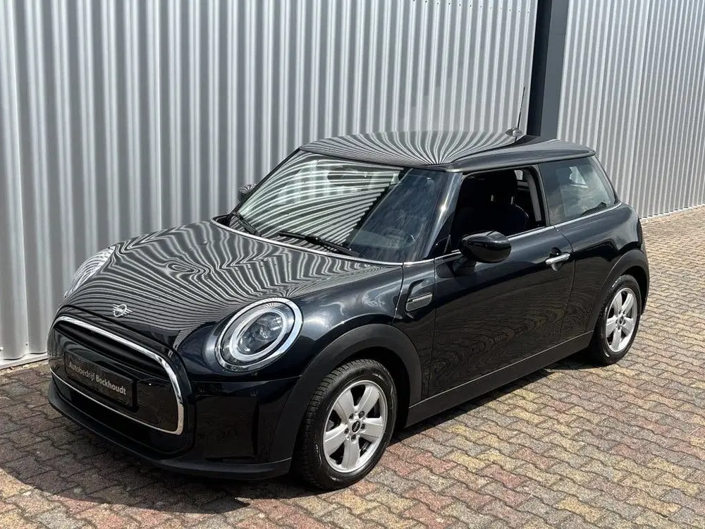 Mini Cooper 1.5 136PK Cooper uit 2022, foto 4