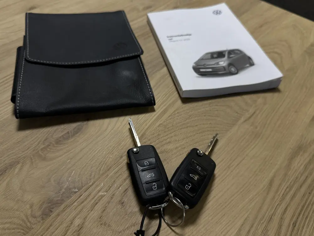 Volkswagen Up! 1.0 5-DRS AIRCO 1STE.-EIGEN. PHONE uit 2021, foto 15