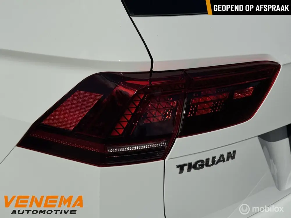 Volkswagen Tiguan Vw Tiguan 1.5 TSI ACT DSG R-Line | Panodak | Virtual Cockpit uit 2019, foto 14