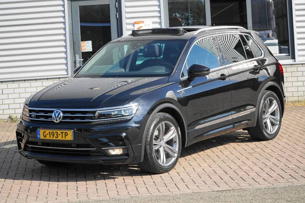 Volkswagen Tiguan 1.5 TSI 1STE EIGENAAR R-LINE PANO uit 2019, foto 3