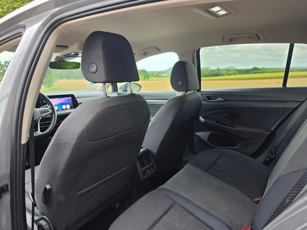 Volkswagen Golf 8 1.0 TSI 110pk, HarmanKardon, Stoeverw, AC uit 2021, foto 17