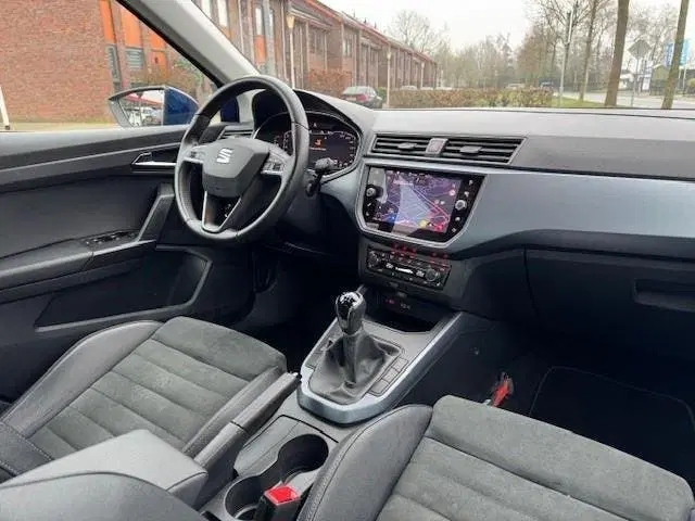 SEAT Arona 1.0TSI STYLE BUSINESS INTENSE+ uit 2021, foto 20