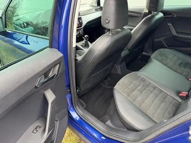 SEAT Arona 1.0TSI STYLE BUSINESS INTENSE+ uit 2021, foto 9