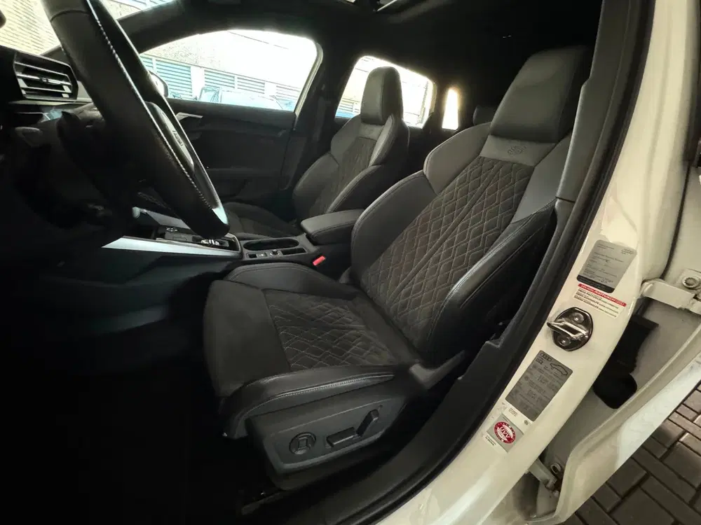 Audi A3 40 TFSI e S Line Pano uit 2021, foto 10