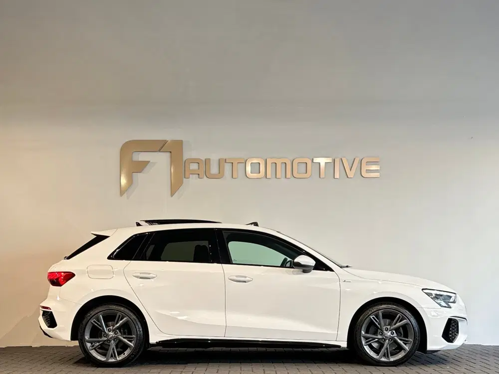 Audi A3 40 TFSI e S Line Pano uit 2021, foto 8