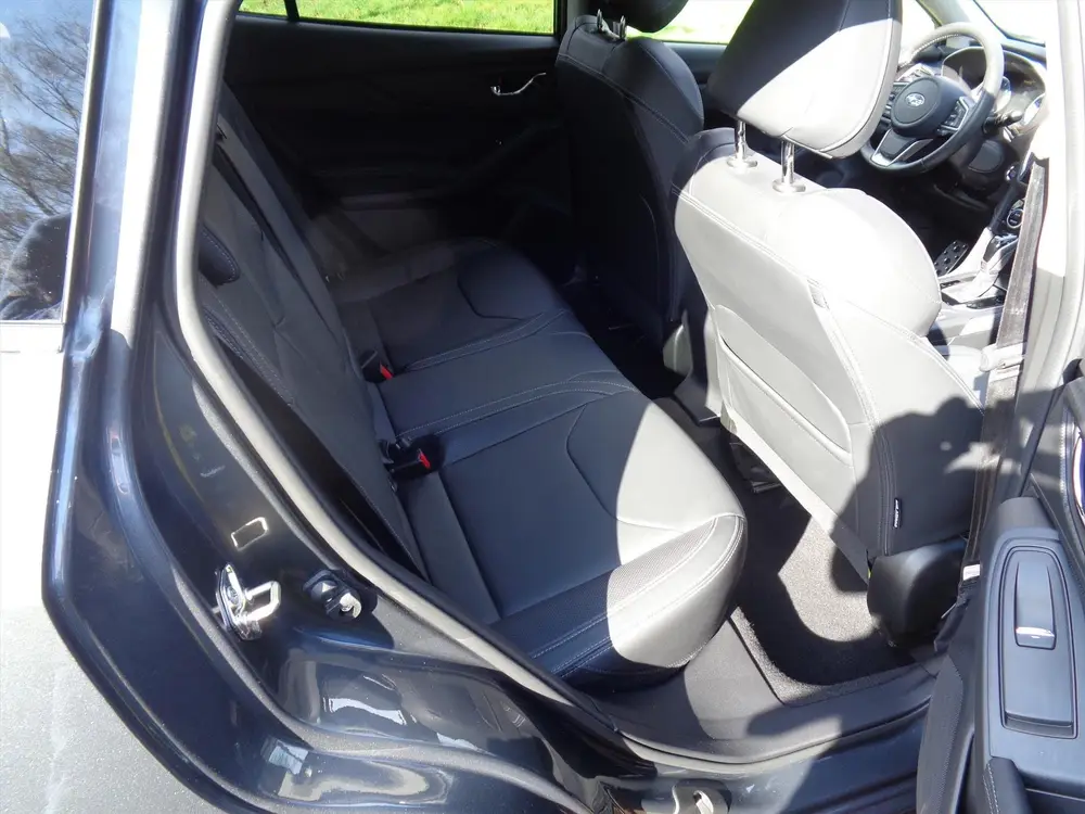 Subaru Impreza 2.0i 150pk Lineartronic CVT Premium 4X4 AWD uit 2020, foto 15