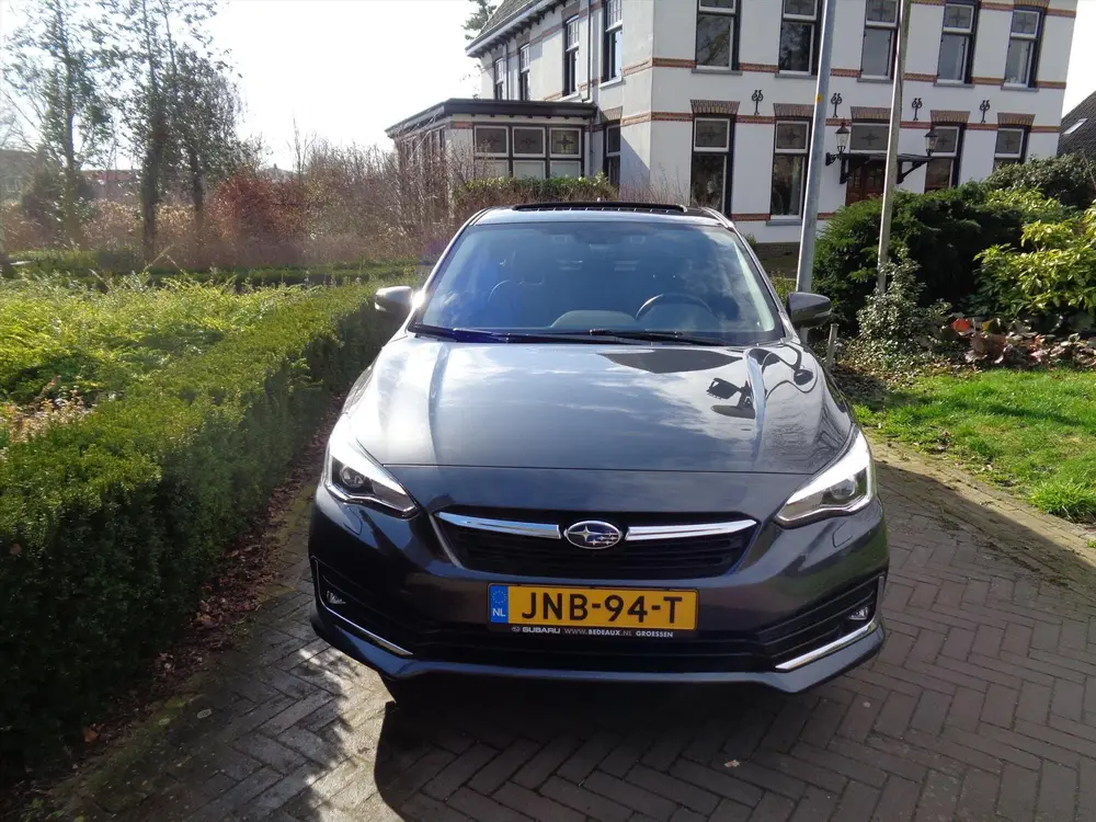 Subaru Impreza 2.0i 150pk Lineartronic CVT Premium 4X4 AWD uit 2020, foto 3