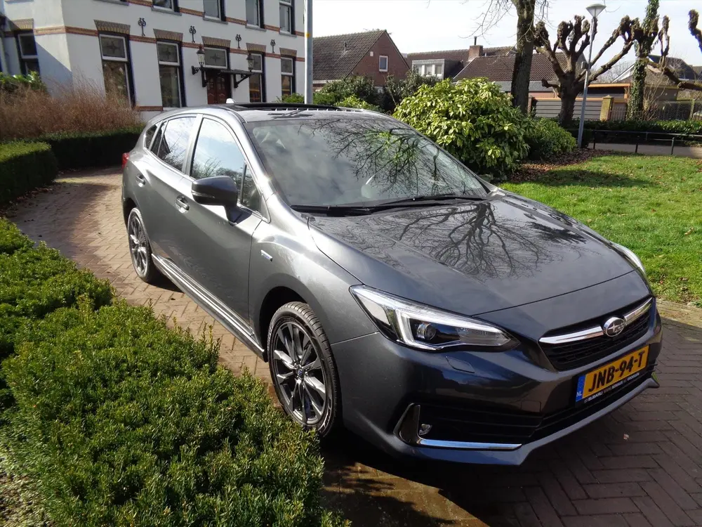 Subaru Impreza 2.0i 150pk Lineartronic CVT Premium 4X4 AWD uit 2020, foto 7