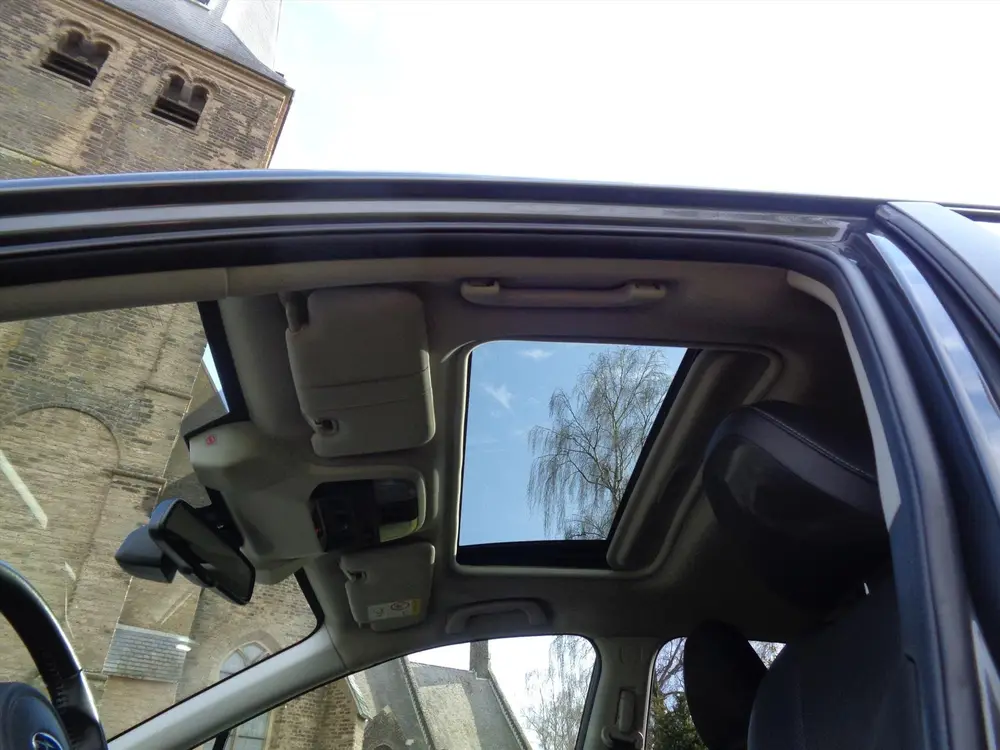 Subaru Impreza 2.0i 150pk Lineartronic CVT Premium 4X4 AWD uit 2020, foto 8