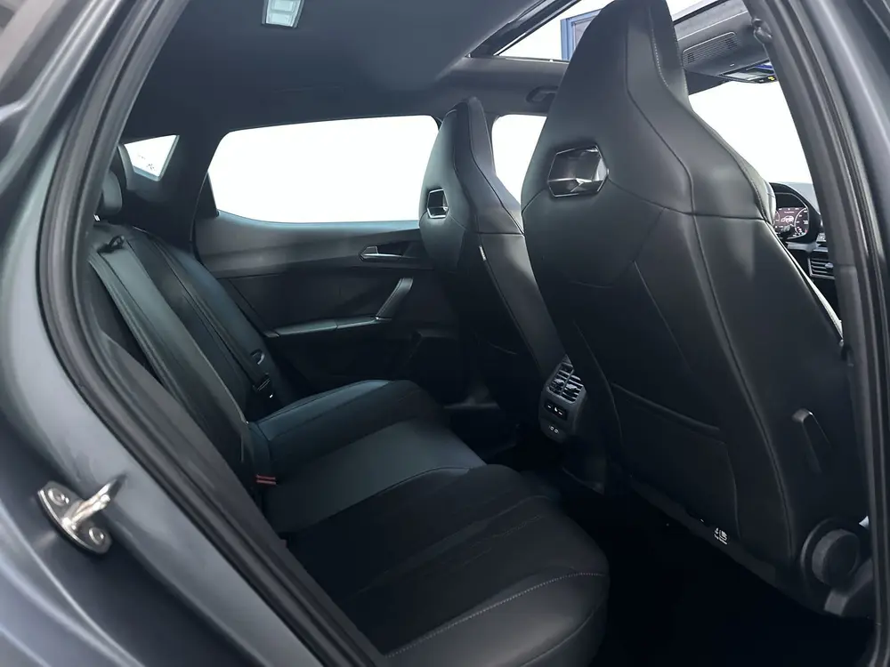 Cupra Leon 1.4 e-Hybrid 245pk VZ Business Sfeerverlichting P uit 2021, foto 11
