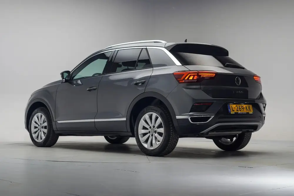 Volkswagen T-Roc 1.5 TSI 150pk Sport Executive Aut. [ Virtua uit 2021, foto 3