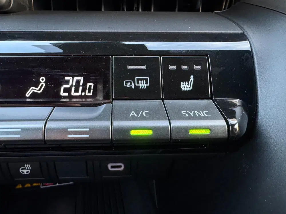Toyota C-Hr 2.0 Plug-in Hybrid 220 Dynamic uit 2026, foto 13