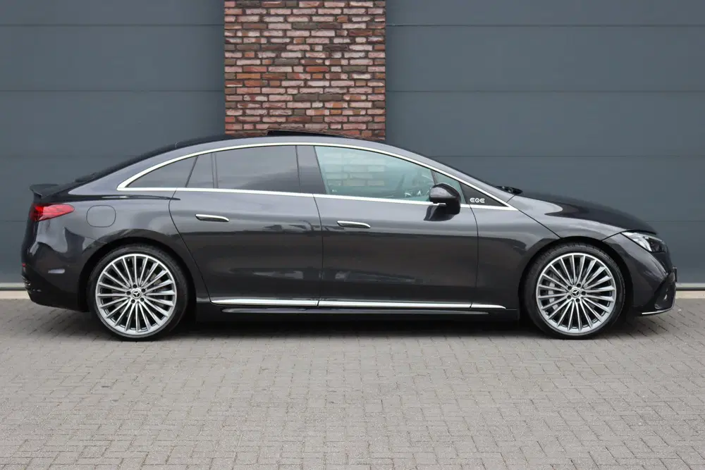 Mercedes-Benz EQE 300 AMG Line 90 kWh uit 2025, foto 11