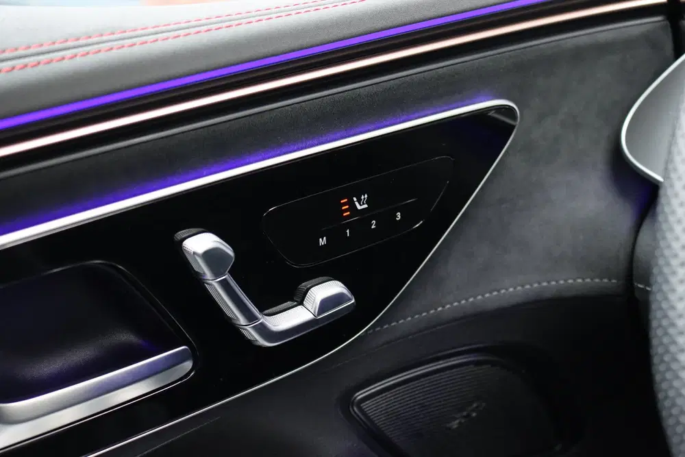 Mercedes-Benz EQE 300 AMG Line 90 kWh uit 2025, foto 12