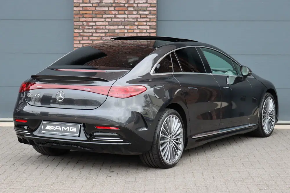 Mercedes-Benz EQE 300 AMG Line 90 kWh uit 2025, foto 7