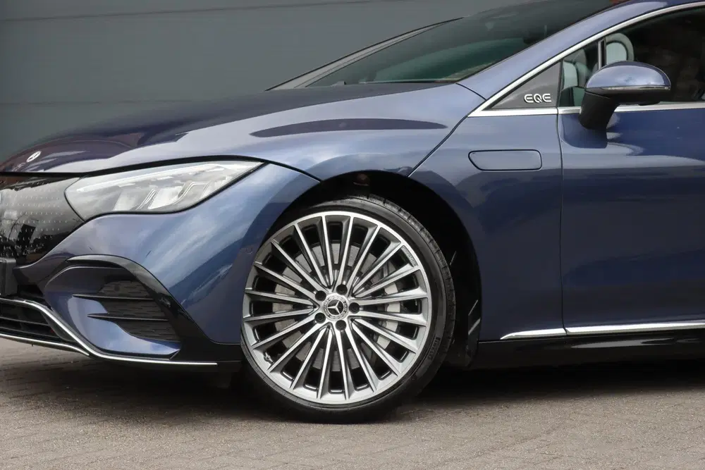 Mercedes-Benz EQE 300 AMG Line 90 kWh uit 2025, foto 17