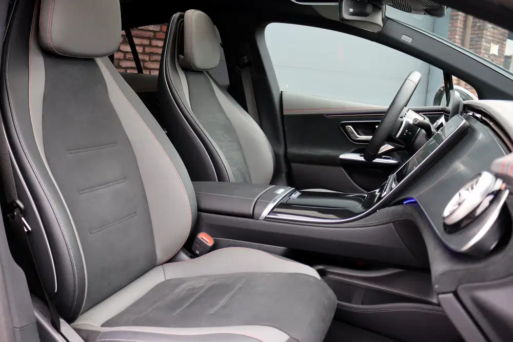 Mercedes-Benz EQE 300 AMG Line 90 kWh uit 2025, foto 6