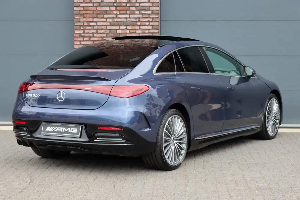Mercedes-Benz EQE 300 AMG Line 90 kWh uit 2025, foto 7
