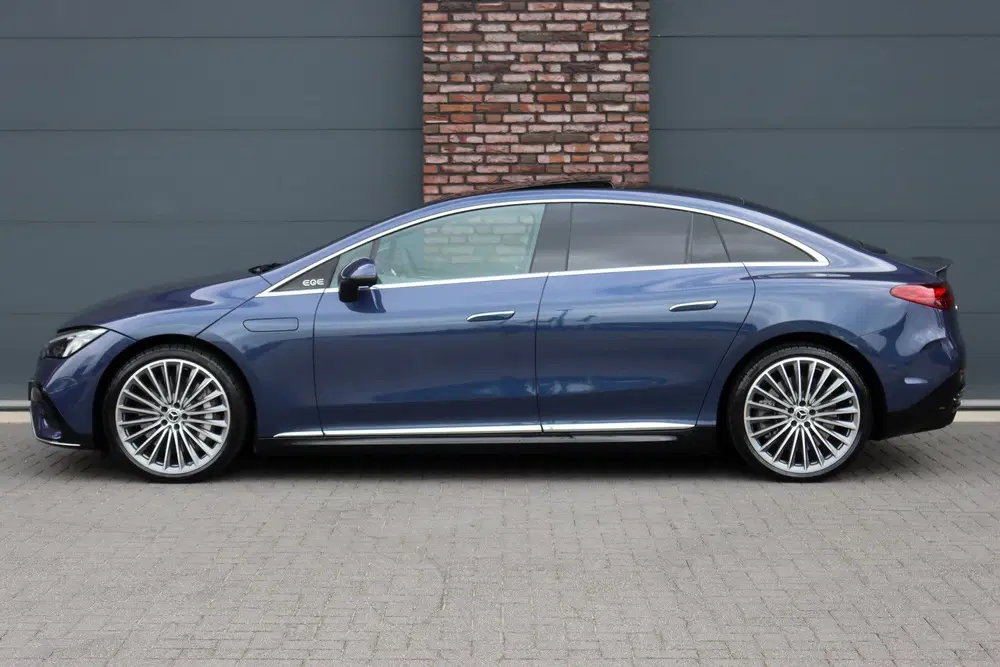 Mercedes-Benz EQE 300 AMG Line 90 kWh uit 2025, foto 9