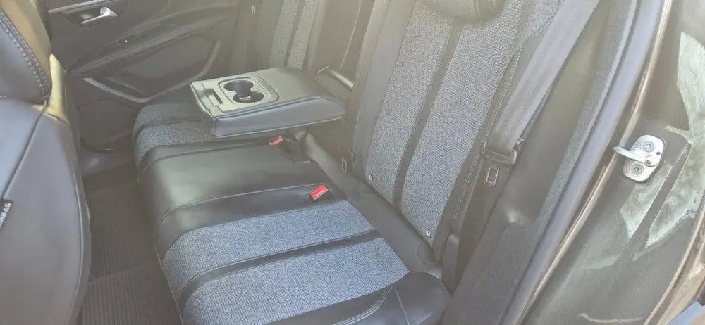 Peugeot 3008 1.2 Pure Tech *trekhaak*Navigatie*camera* uit 2019, foto 17