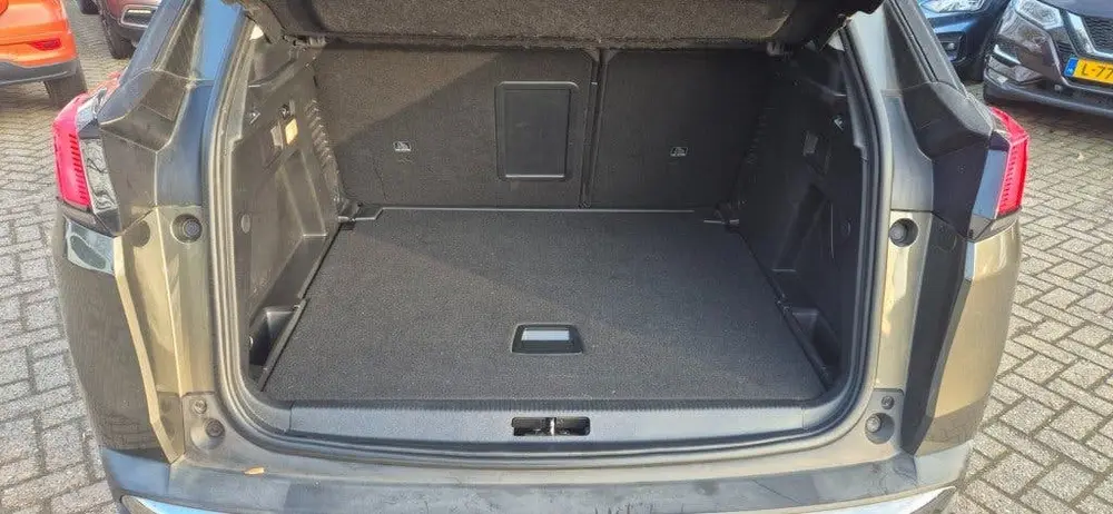 Peugeot 3008 1.2 Pure Tech *trekhaak*Navigatie*camera* uit 2019, foto 18