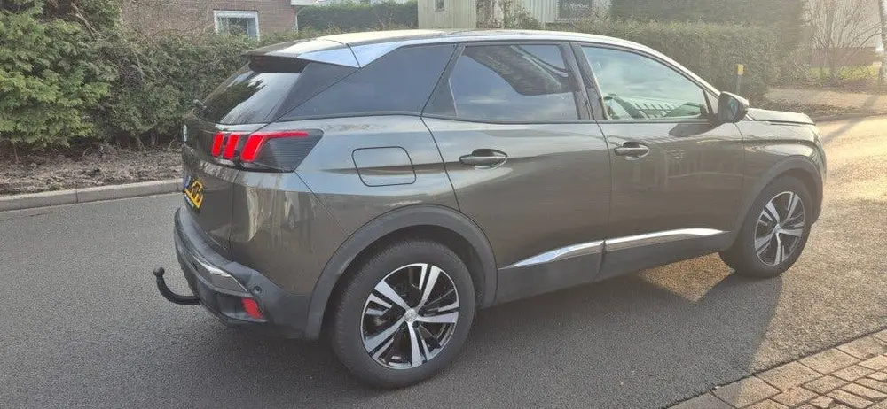 Peugeot 3008 1.2 Pure Tech *trekhaak*Navigatie*camera* uit 2019, foto 6