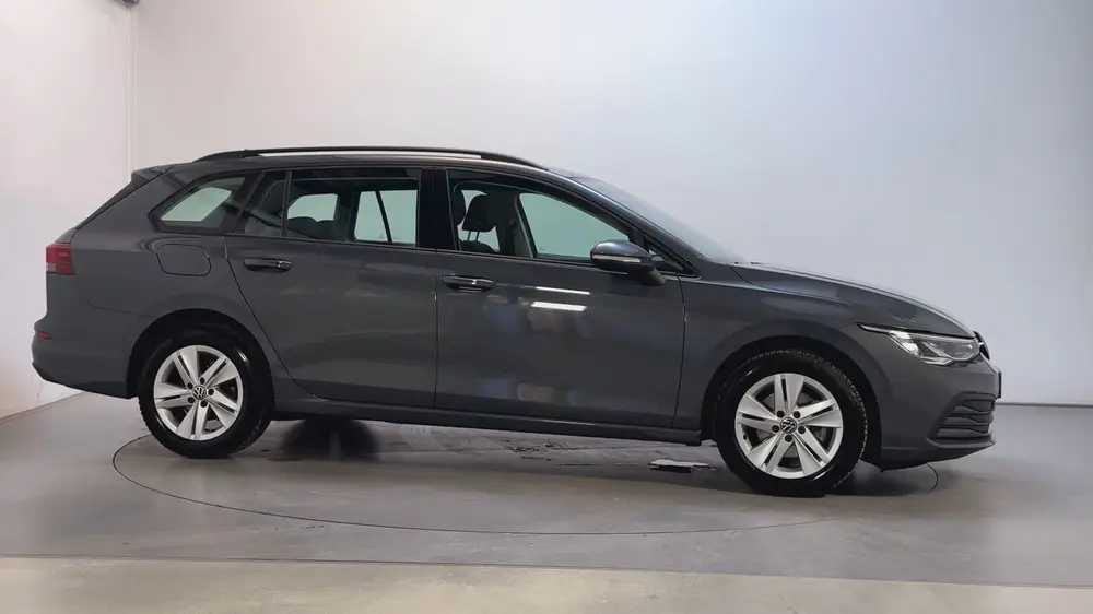 Volkswagen Golf Variant 1.0 TSI 110pk Life Sfeerverlichting uit 2022, foto 11
