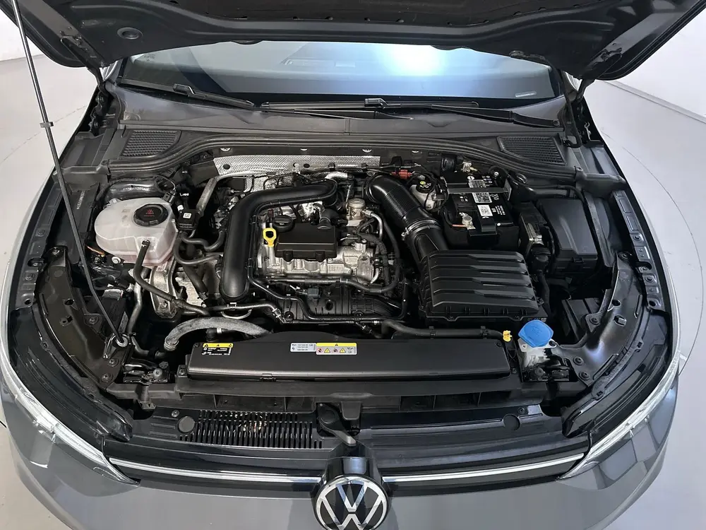 Volkswagen Golf Variant 1.0 TSI 110pk Life Sfeerverlichting uit 2022, foto 17