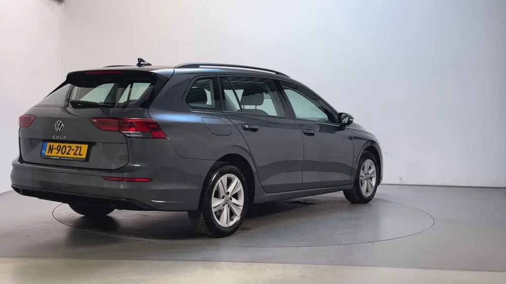 Volkswagen Golf Variant 1.0 TSI 110pk Life Sfeerverlichting uit 2022, foto 3