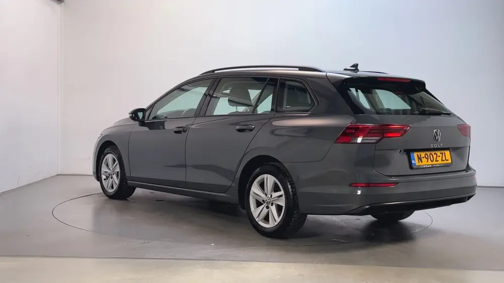 Volkswagen Golf Variant 1.0 TSI 110pk Life Sfeerverlichting uit 2022, foto 6