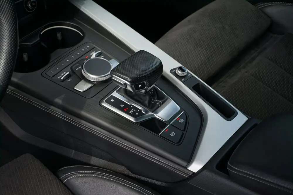 Audi A5 45 TFSI Quattro S-Line 245pk Panodak uit 2019, foto 13